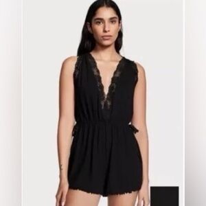 New Victoria’s Secret soft Ribbed Lace Trim Romper Sage Green Sz L